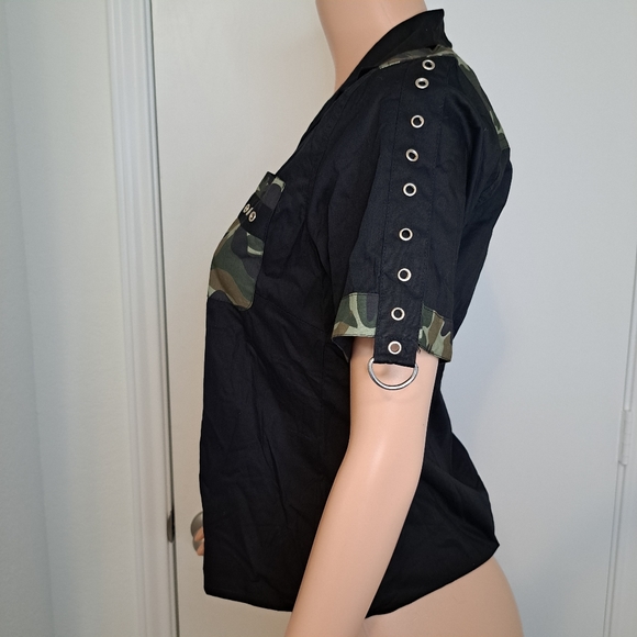 Dead Threads Womens M Shirt Goth Black Camouflage Button Down Short Sleeve - Picture 4 of 12